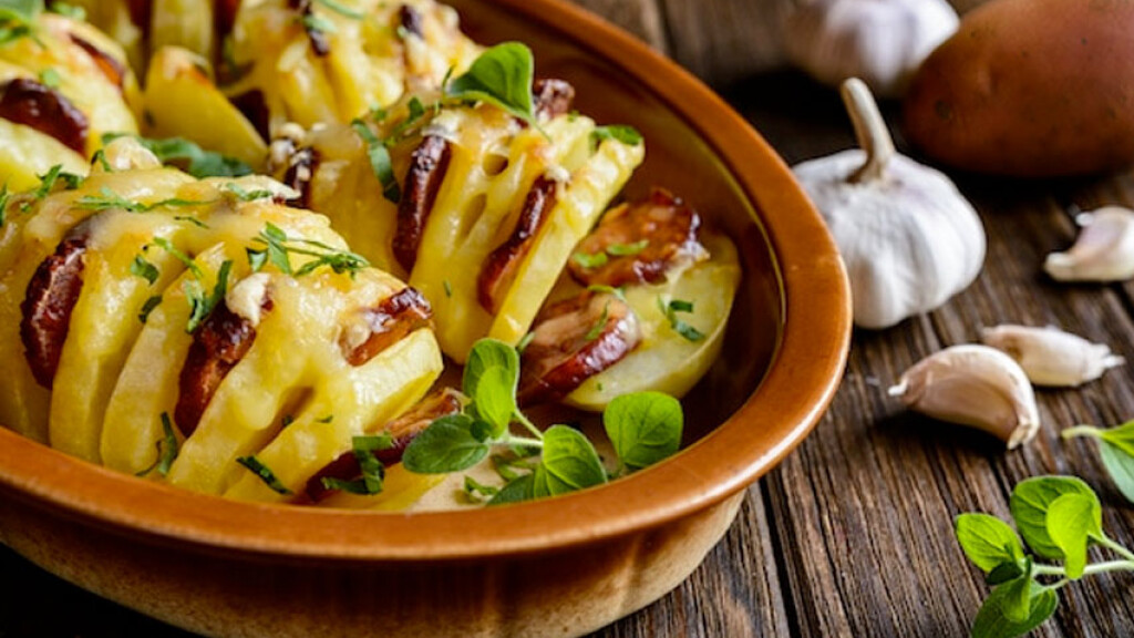 Patate delle Sila IGP ripassate in forno - Patate ‘Mpacchiuse ripassate in forno