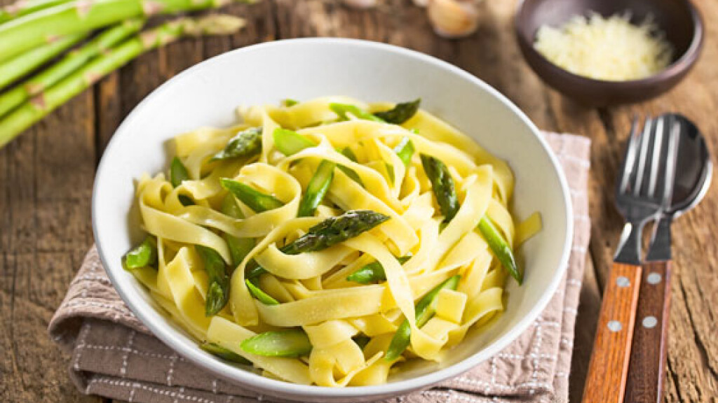 Tagliatelle con Asparagi di Altedo - Tagliatelle con Asparagi di Altedo