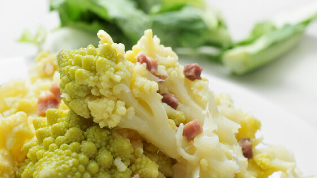 Farfalle con Broccolo Romanesco e Speck - Farfalle con Broccolo Romanesco e dadolata di Speck