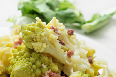 Farfalle con Broccolo e Speck Alto Adige