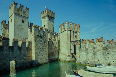 Sirmione, la perla del Lago di Garda tra terme e storia - Sirmione, la perla del Lago di Garda tra terme e storia