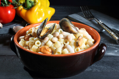 Pasta con Cozze e Fagioli