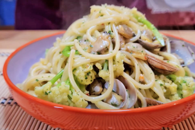 Spaghetti risottati alle vongole e Fioretto® - ricetta-spaghetti-violetto